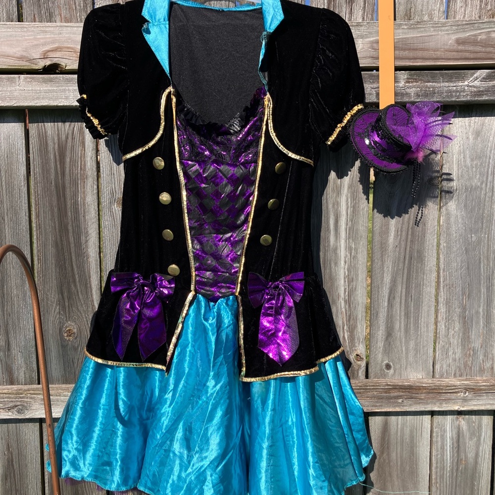Women's Elegant Pirate Costume - Black, Purple, and Blue